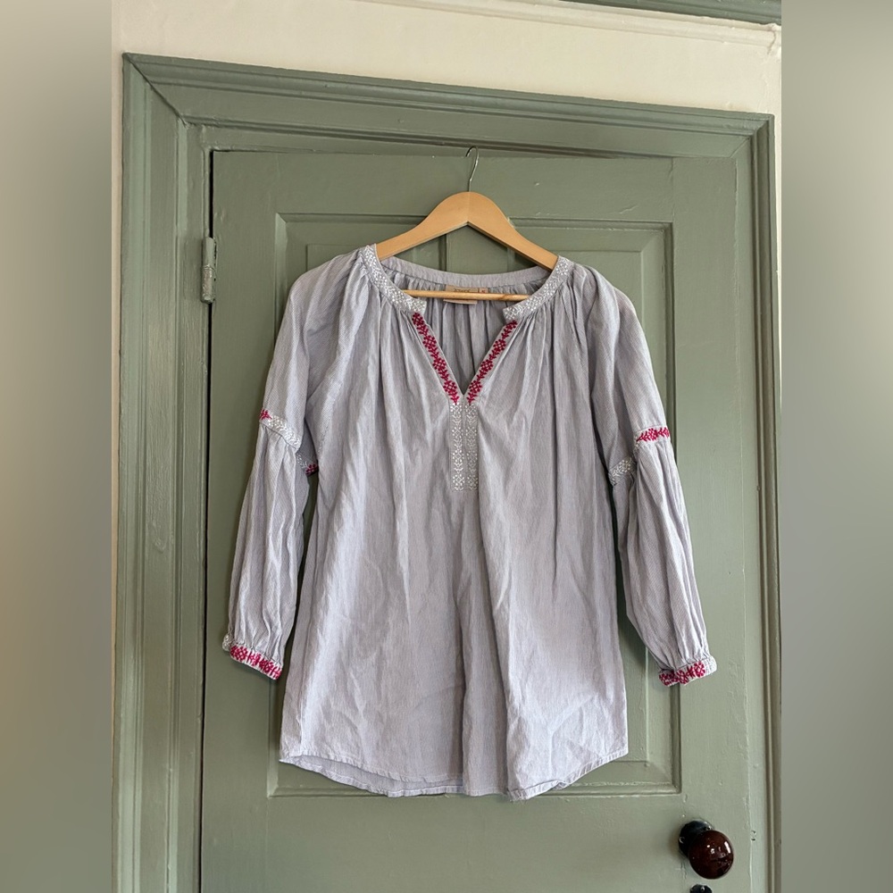 Light Gray Embroidered Peasant Tunic with Pink Accents